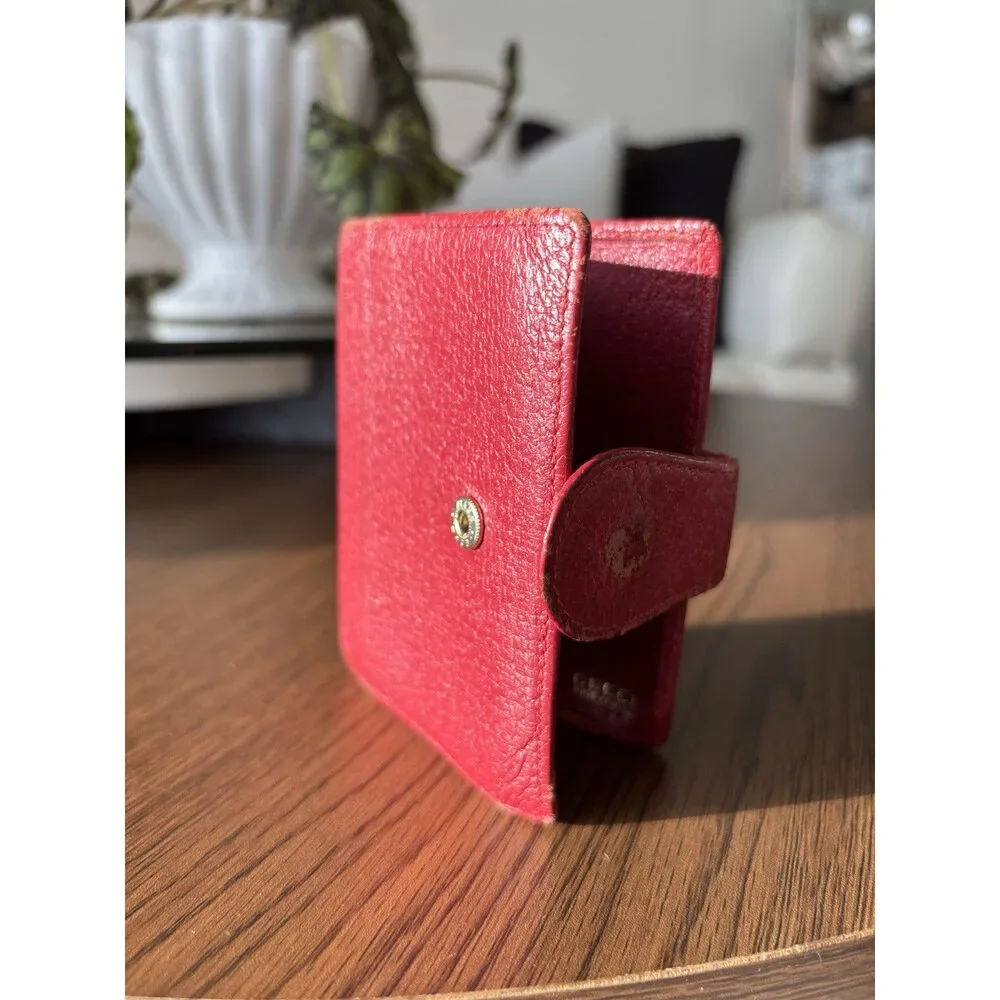 GUCCI Authentic Vintage Red Leather Bifold Wallet With Button Made In Italy